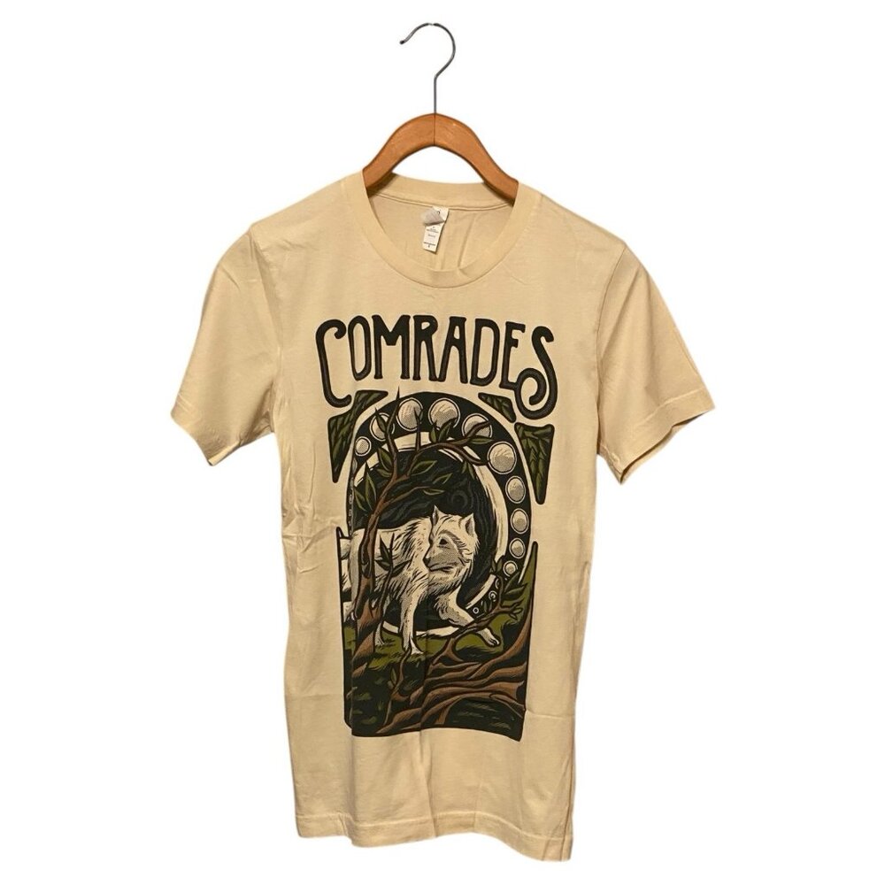 Comrades Wolf Behind Tree Logo Spell Out Tan Beige S/S T-Shirt Men's Size S